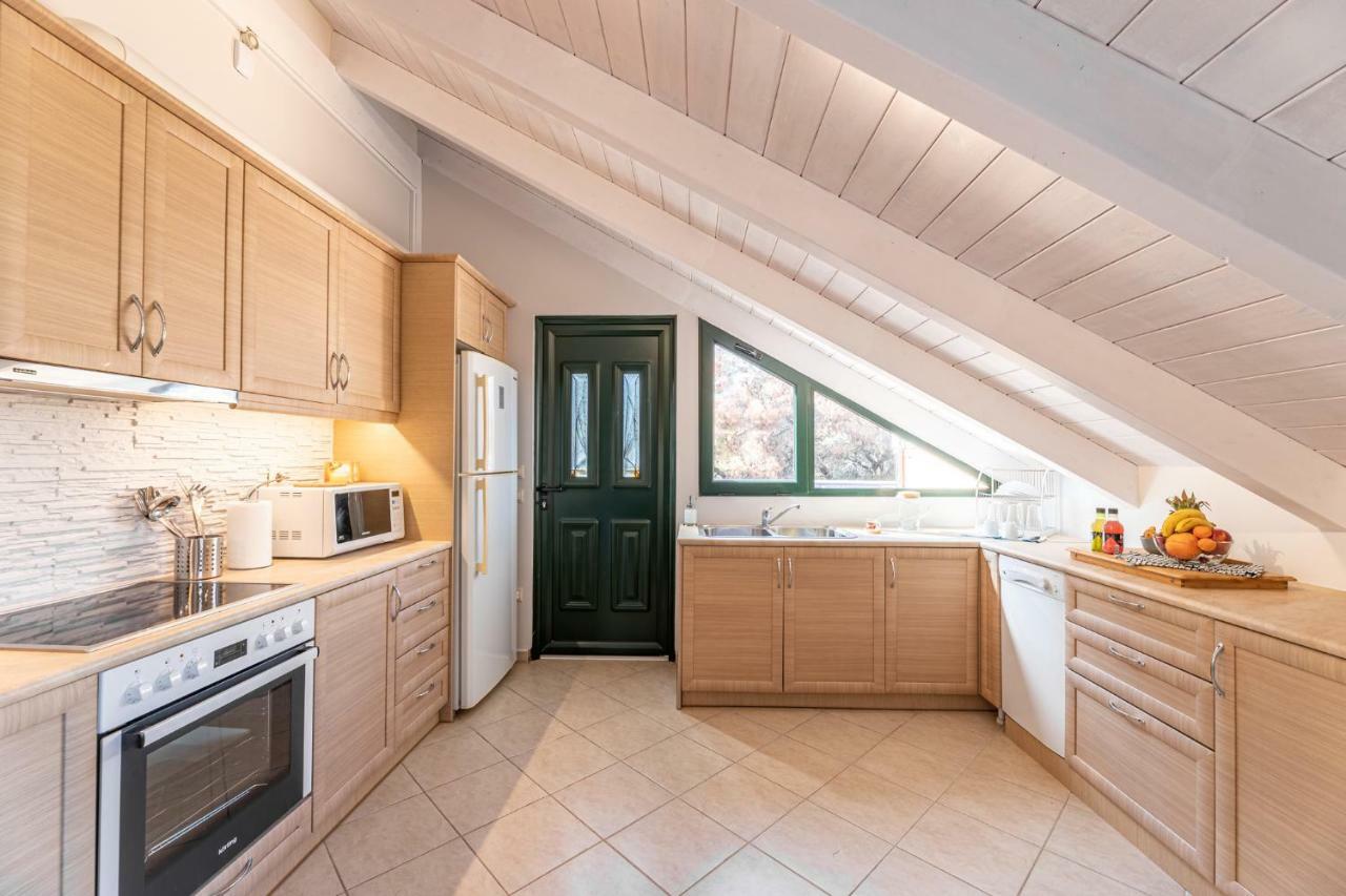 Gregory'S Loft Apartment Агия Анна Екстериор снимка