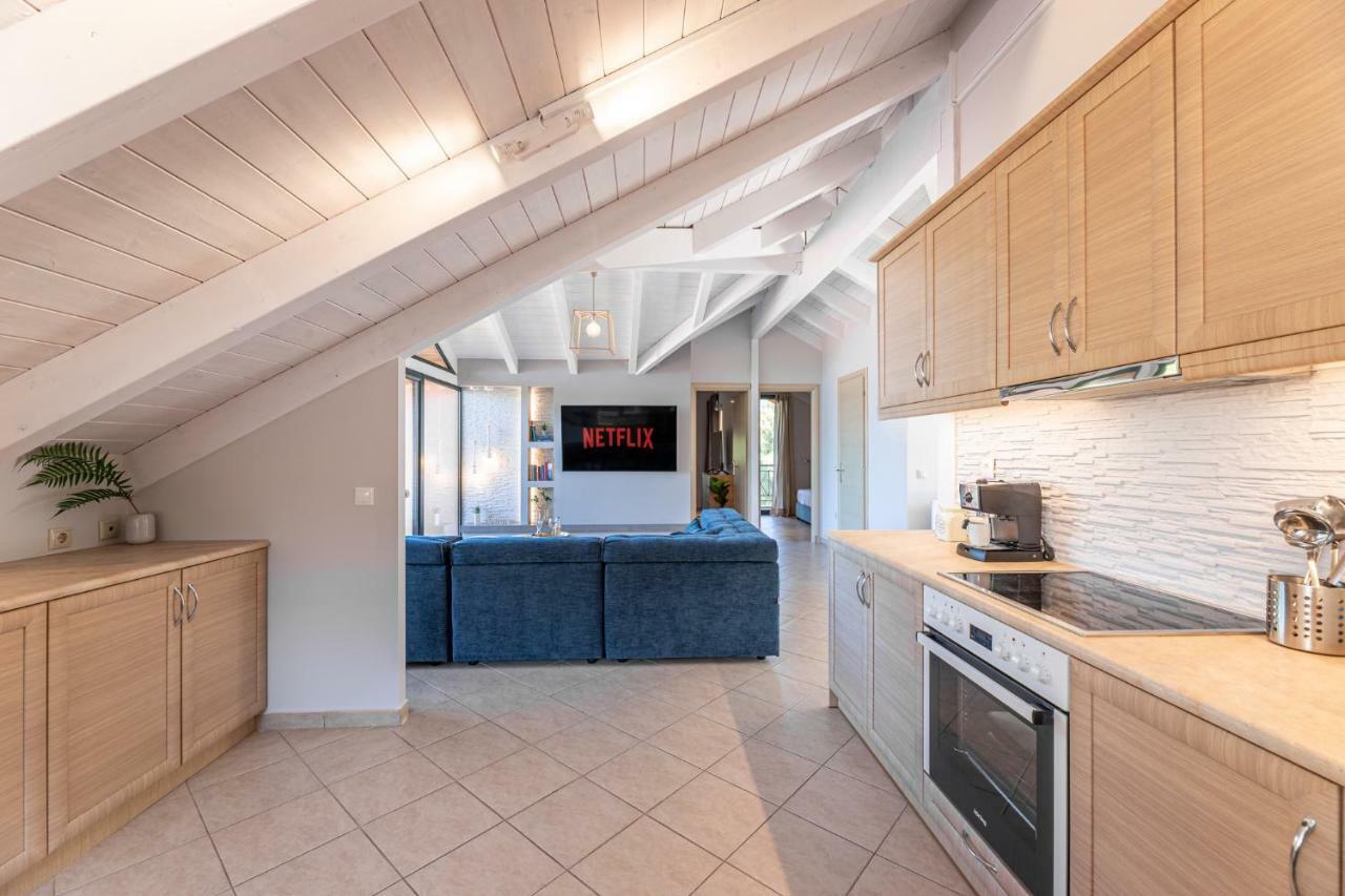 Gregory'S Loft Apartment Агия Анна Екстериор снимка