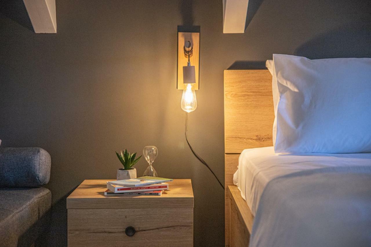 Gregory'S Loft Apartment Агия Анна Екстериор снимка