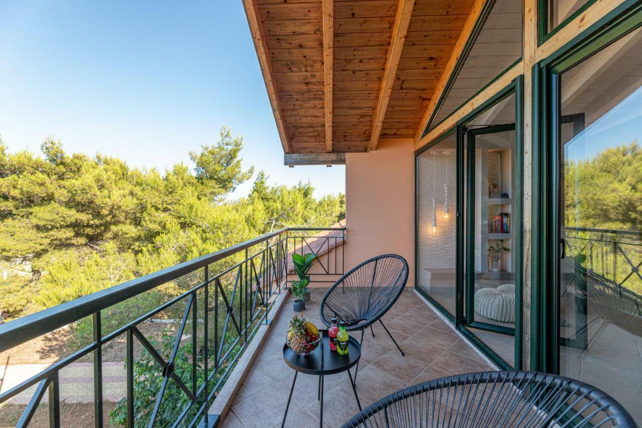 Gregory'S Loft Apartment Агия Анна Екстериор снимка